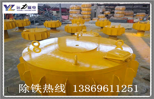電磁除鐵器自動化在工業生產中混入一些鐵磁性物質的過程中處理這個問題