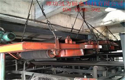 輸送帶除鐵器，河北輸送帶除鐵器安示意圖_強磁河北輸送帶除鐵器安示意圖工作原理構造選型_廠家 