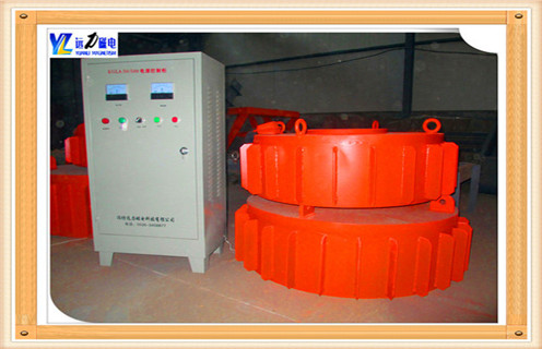 盤式電磁除鐵器安裝后是什么效果,盤式電磁除鐵器在元旦期間客戶定了兩臺除鐵器,我們加班加點,完全按照客戶要求定做,型號RCDB盤式除鐵器和型號RCDD帶式除鐵器趕在過年之前生產完畢,在元旦過后奔赴前線使用,為客戶保駕護航! 這兩臺設備是百分百按照客戶的現場情況和要求定制的,每臺設備在生產之前都做過充分的實驗,以保證設備可以滿足客戶的現場需求.在制作過程中,也是精益求精,力爭做到完美.